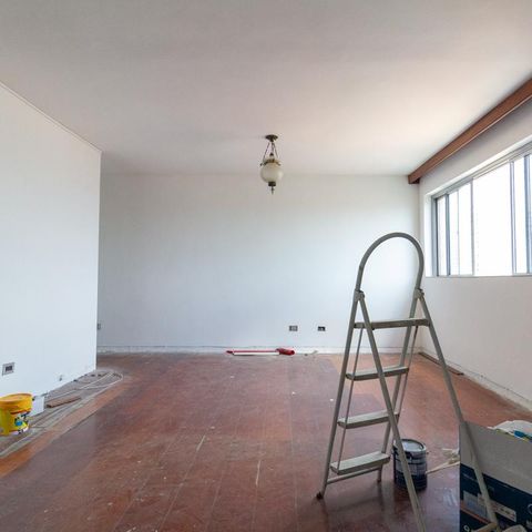 Apartamento à venda com 94m², 2 quartos e 1 vaga Apartamento à venda com 94m², 2 quartos e 1 vagaSala