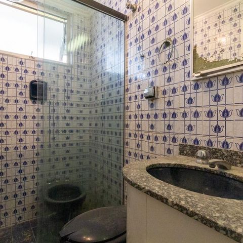 Apartamento à venda com 94m², 2 quartos e 1 vaga Apartamento à venda com 94m², 2 quartos e 1 vagaBanheiro 1