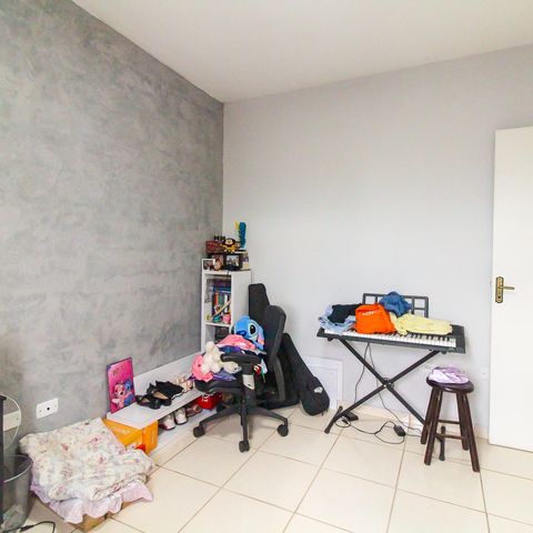 Casa à venda com 130m², 3 quartos e 2 vagas Casa à venda com 130m², 3 quartos e 2 vagasQuarto 3