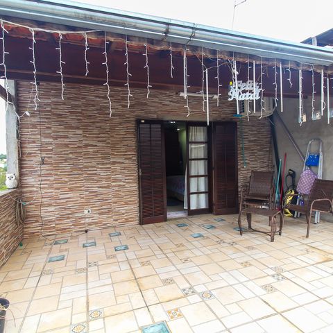 Casa à venda com 130m², 3 quartos e 2 vagas Casa à venda com 130m², 3 quartos e 2 vagasVaranda da Suíte