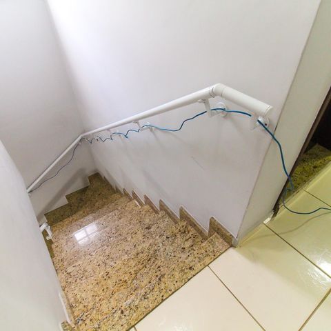Casa à venda com 130m², 3 quartos e 2 vagas Casa à venda com 130m², 3 quartos e 2 vagasHall