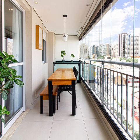 Apartamento à venda com 62m², 2 quartos e 1 vagaVaranda