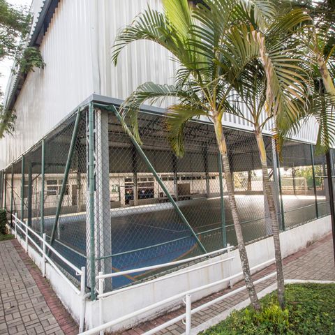 Casa de condomínio à venda com 300m², 3 quartos e 4 vagasQuadra Esportiva