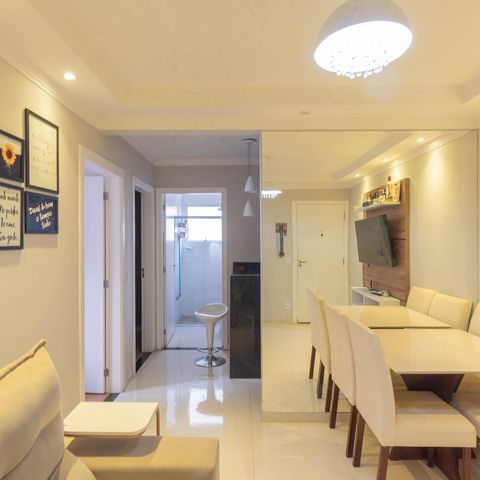 Apartamento à venda com 44m², 2 quartos e 1 vaga Apartamento à venda com 44m², 2 quartos e 1 vagaSala