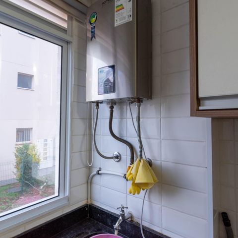 Apartamento à venda com 44m², 2 quartos e 1 vaga Apartamento à venda com 44m², 2 quartos e 1 vagaAquecedor