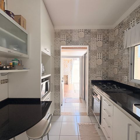 Casa de condomínio à venda com 110m², 3 quartos e 2 vagasCozinha
