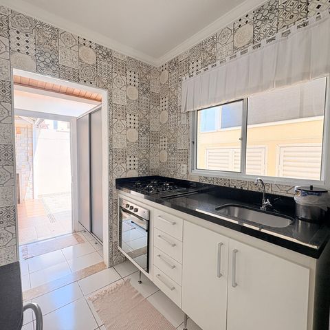 Casa de condomínio à venda com 110m², 3 quartos e 2 vagasCozinha