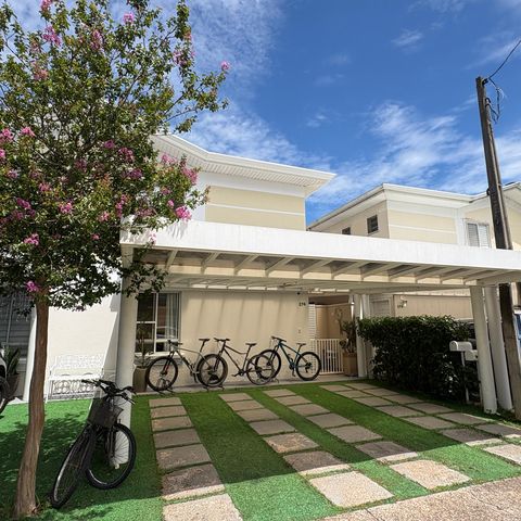 Casa de condomínio à venda com 110m², 3 quartos e 2 vagasFachada