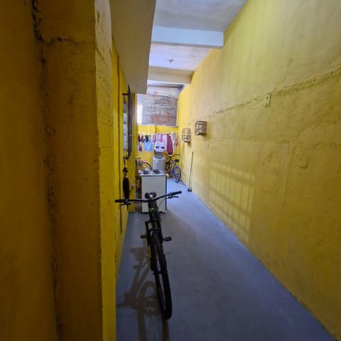 Casa à venda com 100m², 1 quarto e 2 vagas Casa à venda com 100m², 1 quarto e 2 vagasÁrea externa