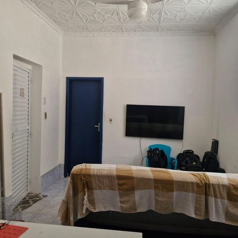Casa à venda com 100m², 1 quarto e 2 vagas Casa à venda com 100m², 1 quarto e 2 vagasSala