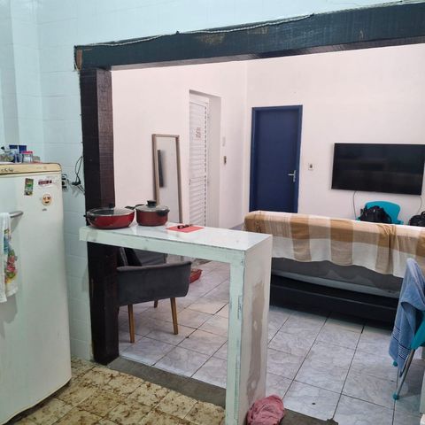 Casa à venda com 100m², 1 quarto e 2 vagas Casa à venda com 100m², 1 quarto e 2 vagasCozinha