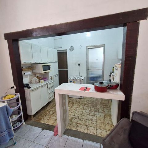 Casa à venda com 100m², 1 quarto e 2 vagas Casa à venda com 100m², 1 quarto e 2 vagasSala