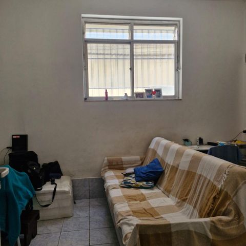 Casa à venda com 100m², 1 quarto e 2 vagas Casa à venda com 100m², 1 quarto e 2 vagasSala