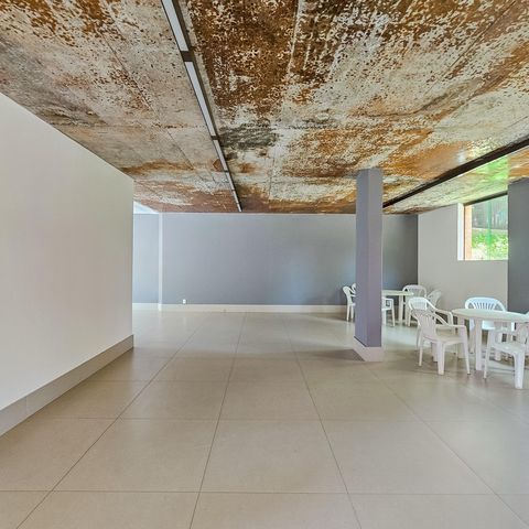 Apartamento para alugar com 300m², 4 quartos e 3 vagas Apartamento para alugar com 300m², 4 quartos e 3 vagasÁrea comum - Salão de festas