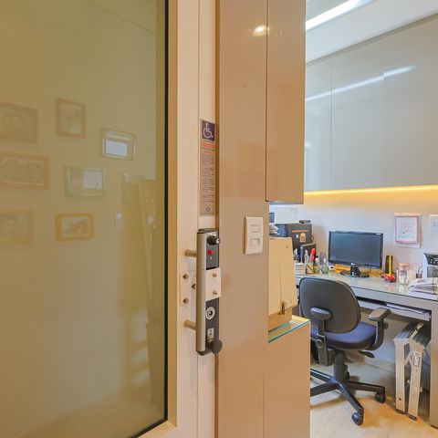 Apartamento para alugar com 300m², 4 quartos e 3 vagas Apartamento para alugar com 300m², 4 quartos e 3 vagasEscritório
