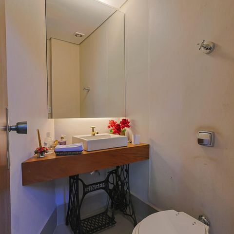 Apartamento para alugar com 300m², 4 quartos e 3 vagas Apartamento para alugar com 300m², 4 quartos e 3 vagasLavabo