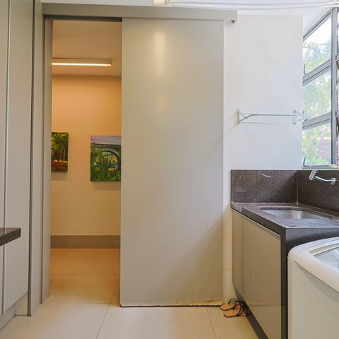Apartamento para alugar com 300m², 4 quartos e 3 vagas Apartamento para alugar com 300m², 4 quartos e 3 vagasÁrea de Serviço