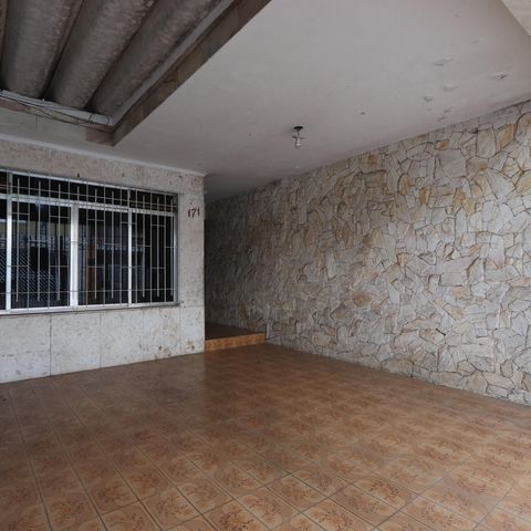 Casa à venda com 125m², 2 quartos e 2 vagasGaragem