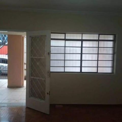 Casa à venda com 113m², 2 quartos e 2 vagas
