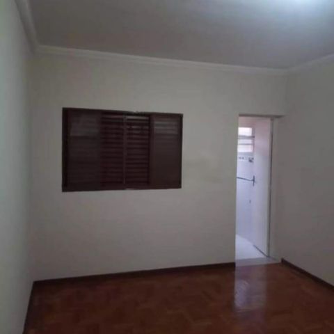 Casa à venda com 113m², 2 quartos e 2 vagas
