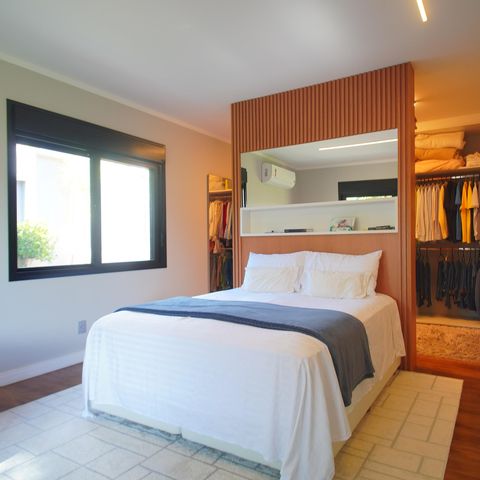 Casa à venda com 292m², 4 quartos e 4 vagasSuíte
