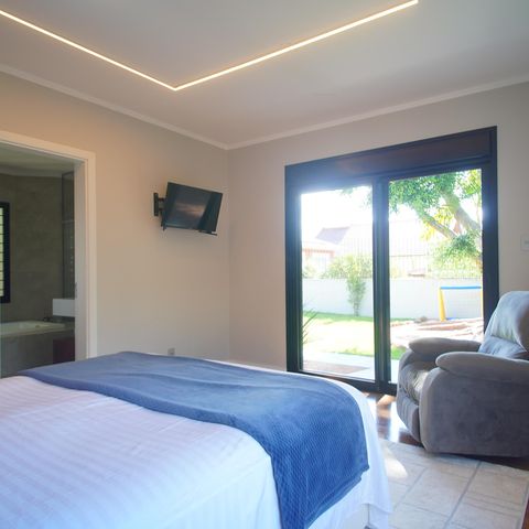 Casa à venda com 292m², 4 quartos e 4 vagasSuíte
