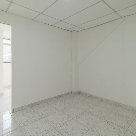 Apartamento para alugar com 68m², 2 quartos e sem vagaSala