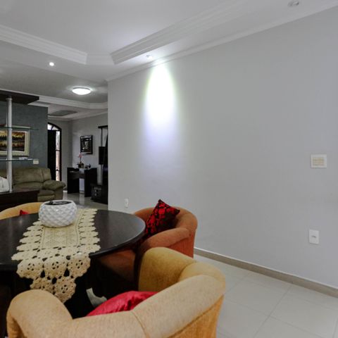 Casa para alugar com 330m², 3 quartos e 2 vagas Casa para alugar com 330m², 3 quartos e 2 vagasSala