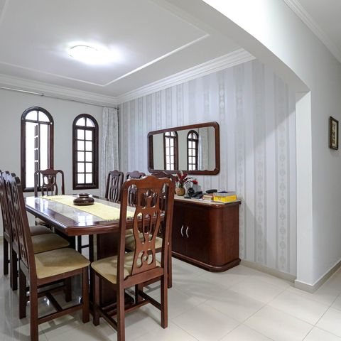 Casa para alugar com 330m², 3 quartos e 2 vagas Casa para alugar com 330m², 3 quartos e 2 vagasSala de Jantar