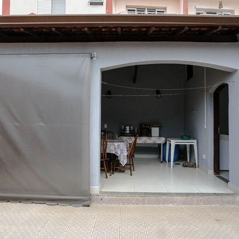 Casa para alugar com 330m², 3 quartos e 2 vagas Casa para alugar com 330m², 3 quartos e 2 vagasQuintal