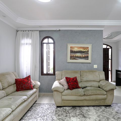 Casa para alugar com 330m², 3 quartos e 2 vagas Casa para alugar com 330m², 3 quartos e 2 vagasSala