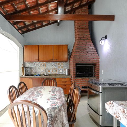 Casa para alugar com 330m², 3 quartos e 2 vagas Casa para alugar com 330m², 3 quartos e 2 vagasChurrasqueira