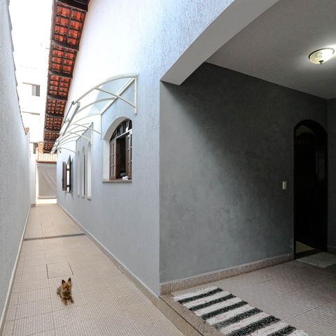 Casa para alugar com 330m², 3 quartos e 2 vagas Casa para alugar com 330m², 3 quartos e 2 vagasQuintal