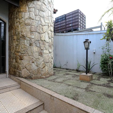 Casa para alugar com 330m², 3 quartos e 2 vagas Casa para alugar com 330m², 3 quartos e 2 vagasGaragem