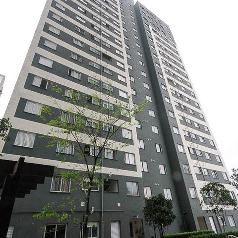 Casa à venda com 35m², 2 quartos e 1 vaga Casa à venda com 35m², 2 quartos e 1 vagaFachada