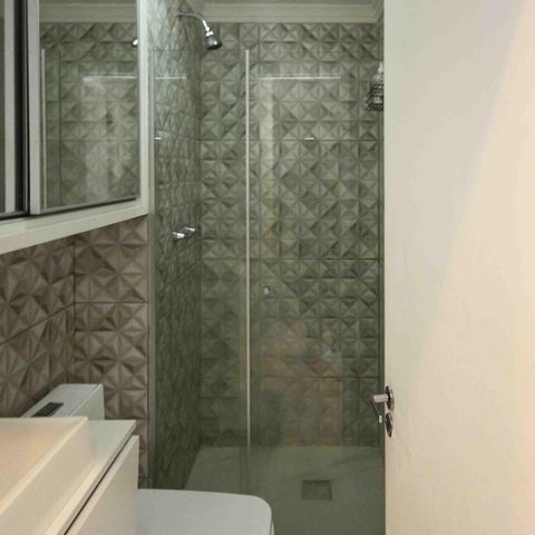Casa à venda com 35m², 2 quartos e 1 vaga Casa à venda com 35m², 2 quartos e 1 vagaBanheiro
