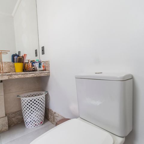Casa à venda com 170m², 3 quartos e 2 vagasBanheiro da Suíte