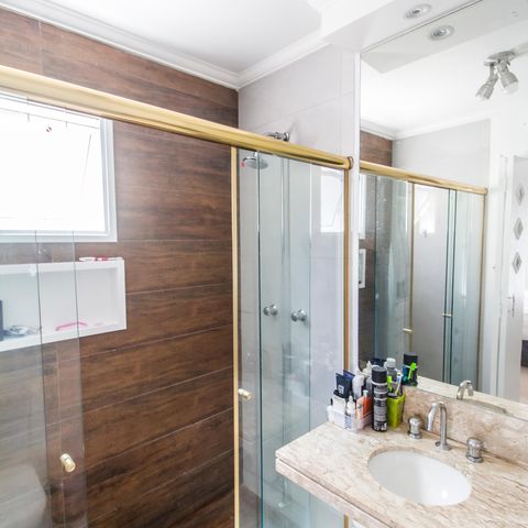 Casa à venda com 170m², 3 quartos e 2 vagasBanheiro da Suíte