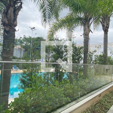 Casa à venda com 170m², 3 quartos e 2 vagasPiscina