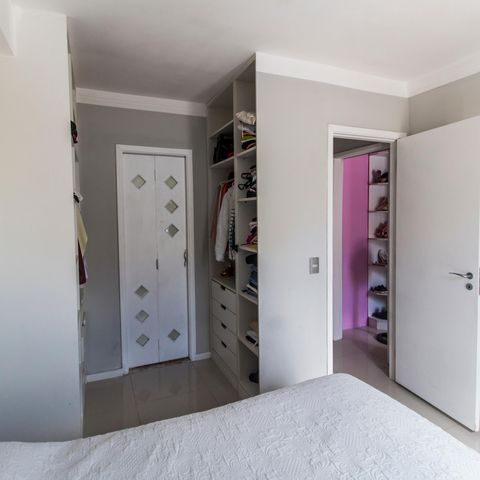 Casa à venda com 170m², 3 quartos e 2 vagasSuíte