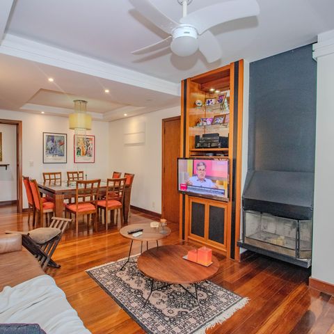 Apartamento à venda com 120m², 3 quartos e 1 vagaSala