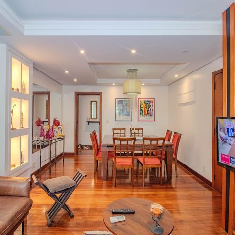 Apartamento à venda com 120m², 3 quartos e 1 vagaSala