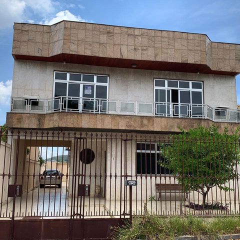 Casa à venda com 500m², 3 quartos e 5 vagasFachada
