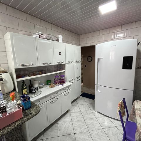 Casa à venda com 250m², 4 quartos e 5 vagasCozinha casa 2