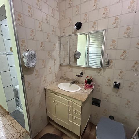 Casa à venda com 250m², 4 quartos e 5 vagasBanheiro