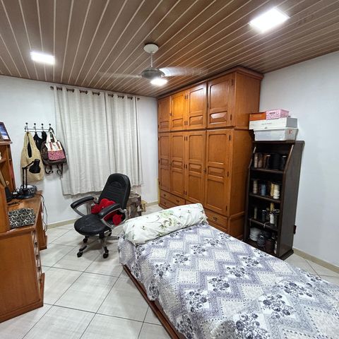 Casa à venda com 250m², 4 quartos e 5 vagasQuarto 2 casa 2