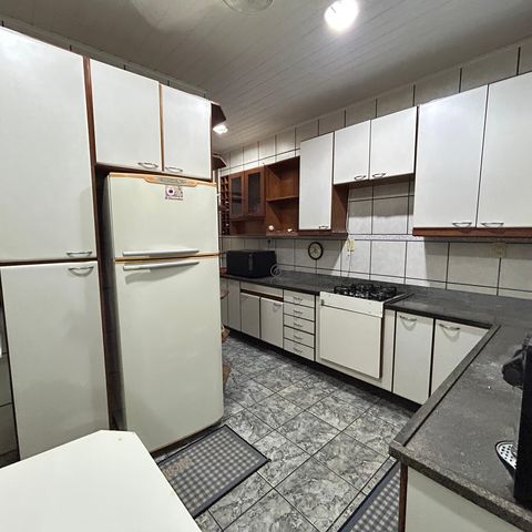 Casa à venda com 250m², 4 quartos e 5 vagasCozinha