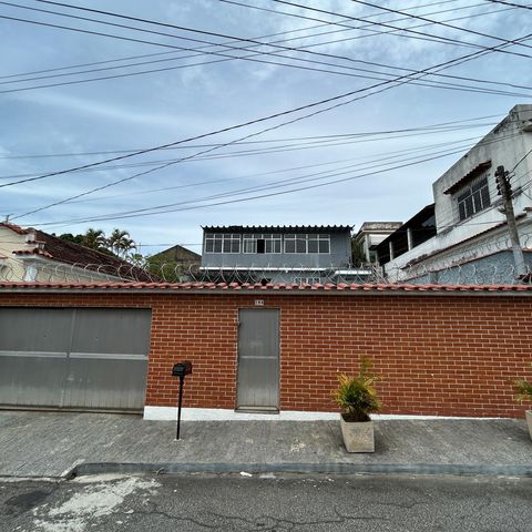 Casa à venda com 250m², 4 quartos e 5 vagasFachada