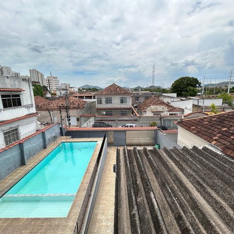 Casa à venda com 250m², 4 quartos e 5 vagasVista da varanda
