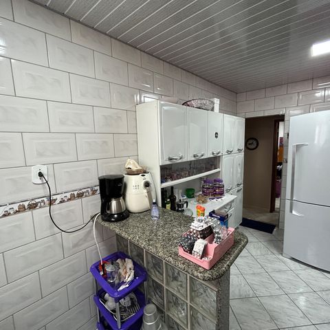 Casa à venda com 250m², 4 quartos e 5 vagasCozinha casa 2
